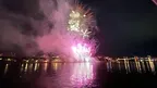 VR Travel Urban River Fireworks screenshot 2