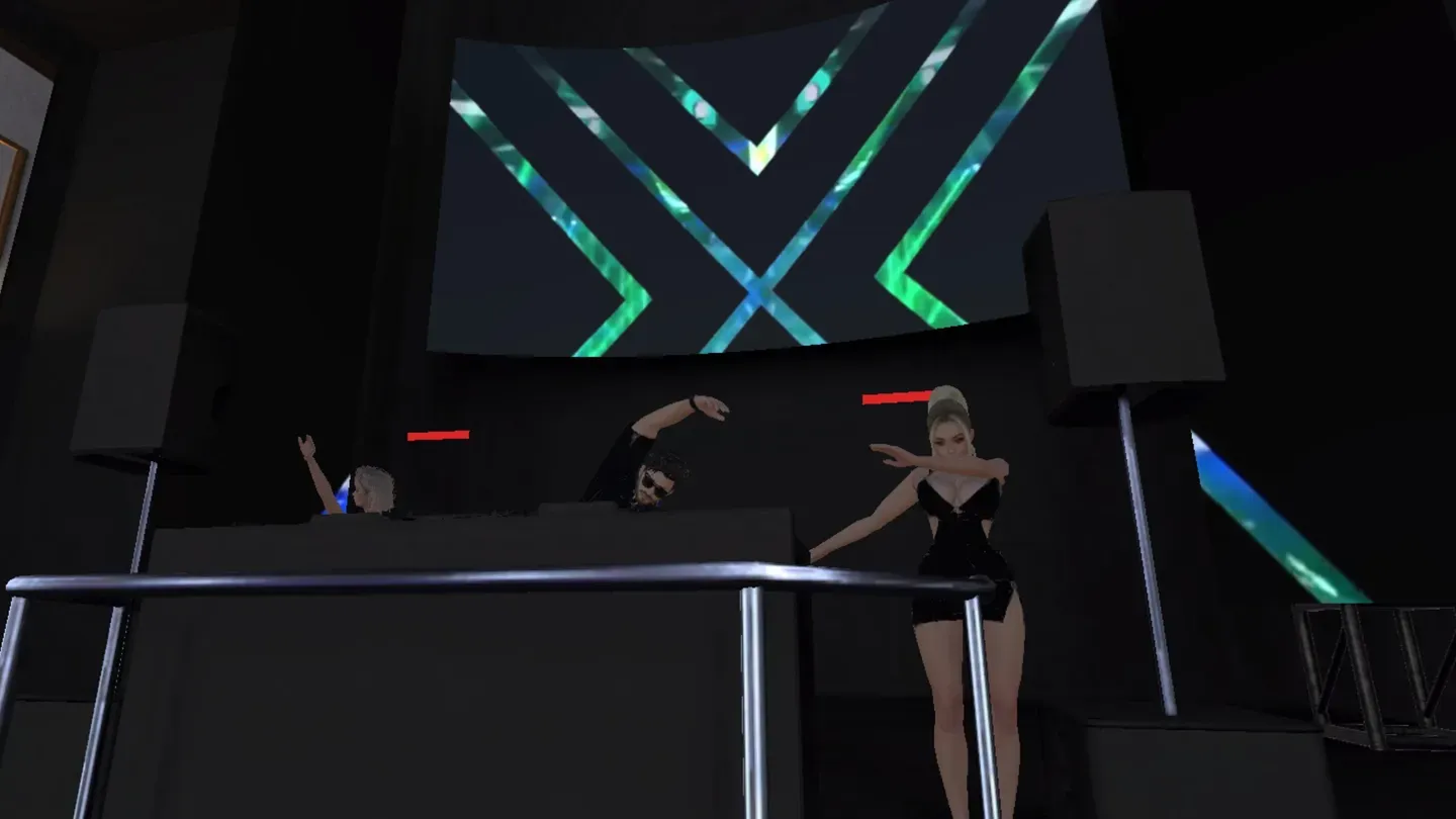 Club Life VR cover image