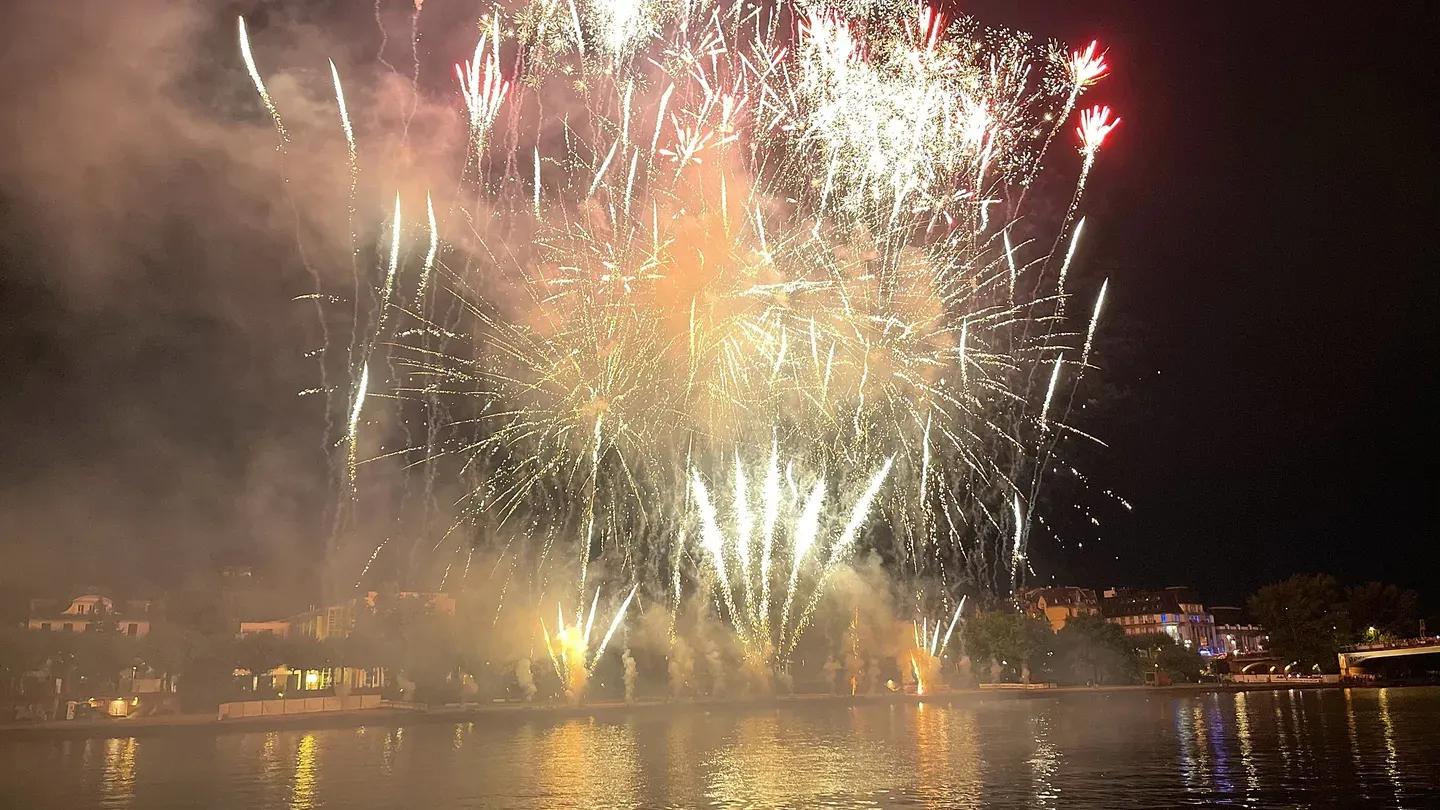 VR Travel Urban River Fireworks cover image