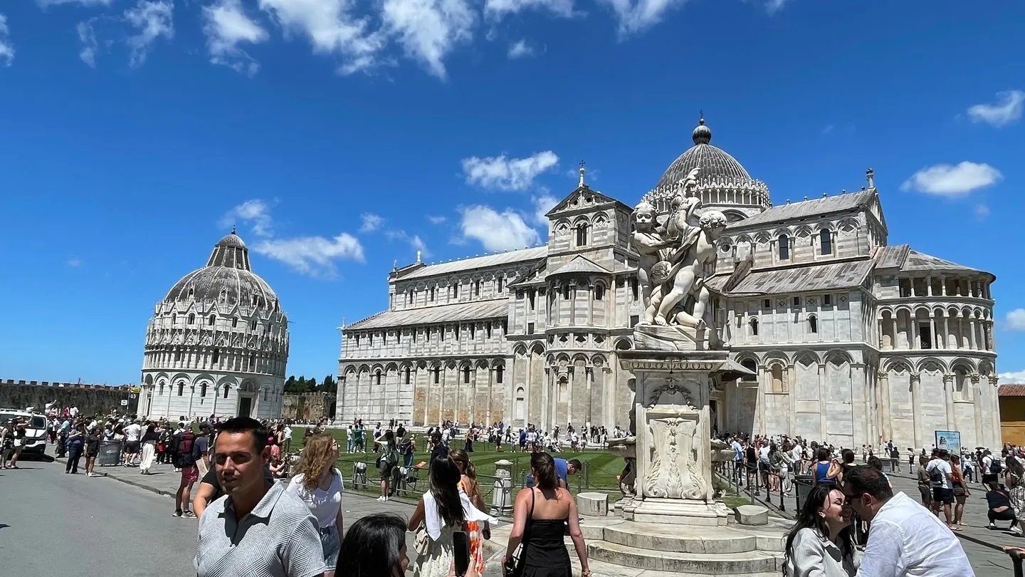 Pisa: Discover the Piazza dei Miracoli cover image